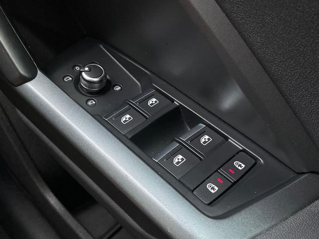 AUDI Q3 Photo 36