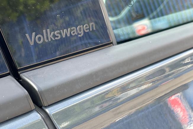 Volkswagen Golf Photo 23