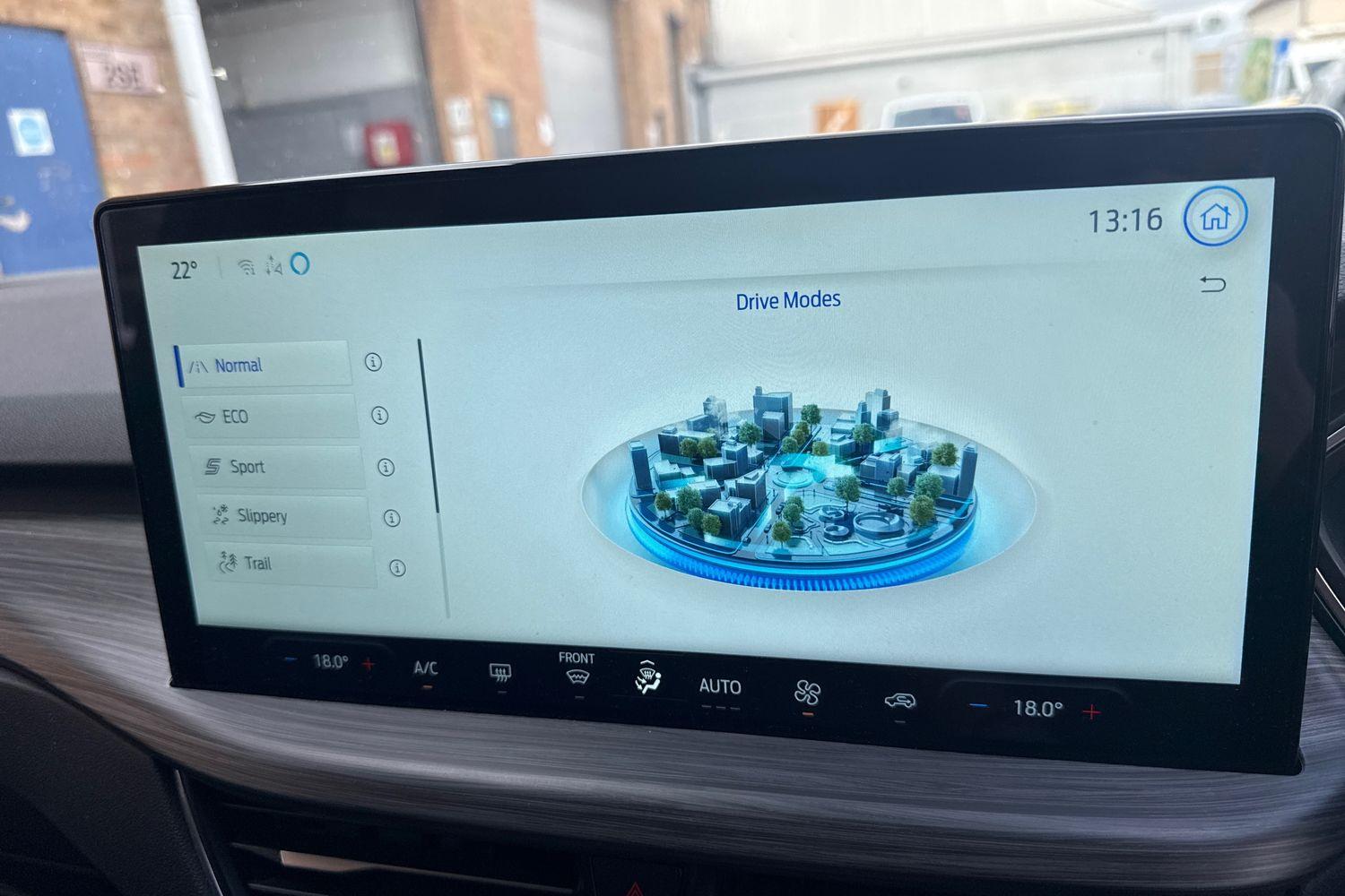Ford KUGA Photo 32