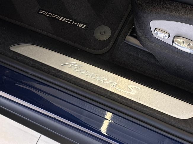 PORSCHE Macan Photo 30