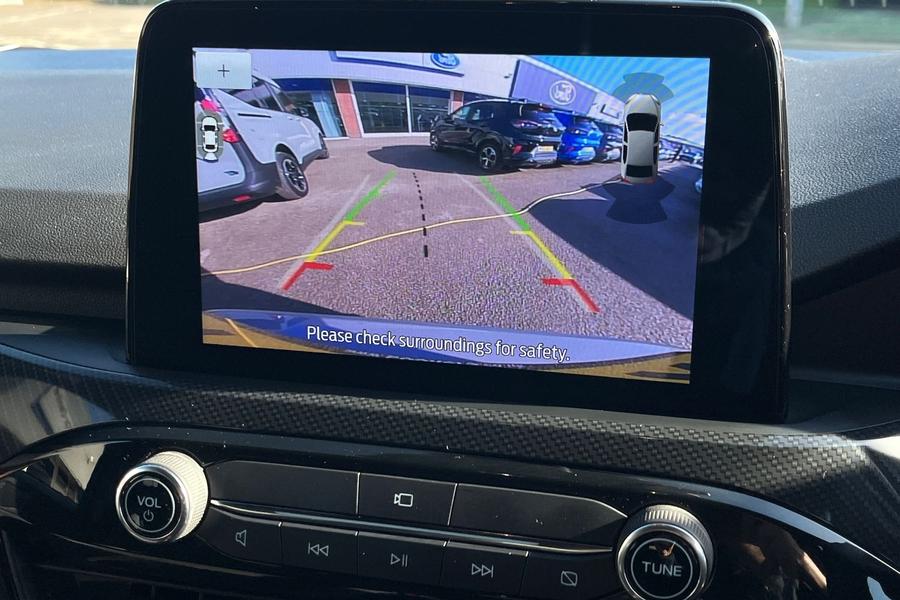 Ford KUGA Photo autoimg-44866def302632191410978c5da2b4d622524e13.jpg