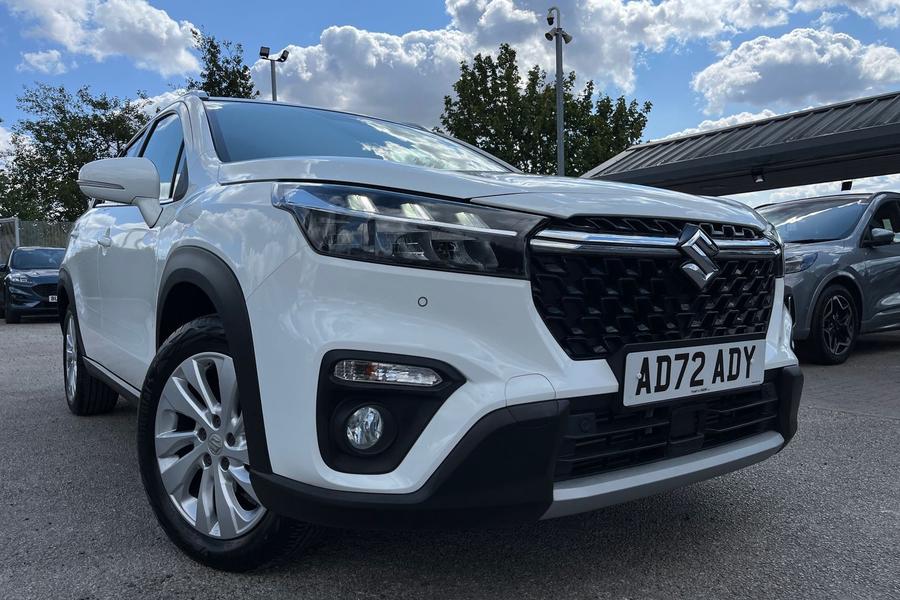 Suzuki S-CROSS Photo autoimg-44885beab867ba26480192ba898ed7916fff7a3b.jpg
