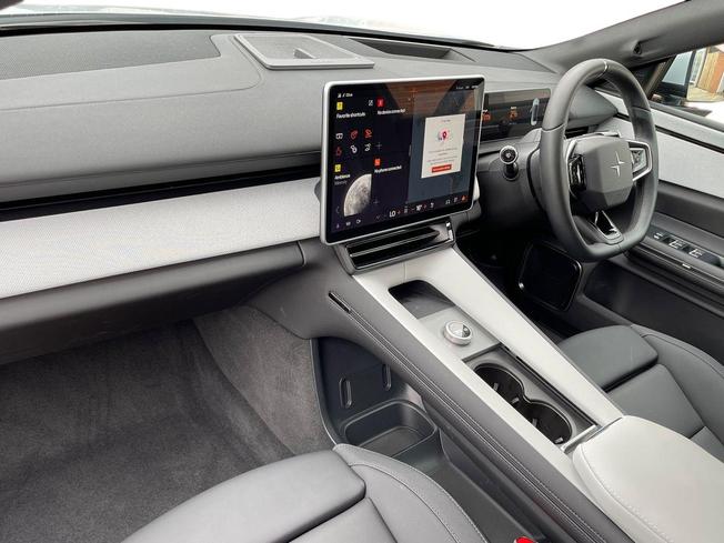 POLESTAR 4 Coupe Photo 2