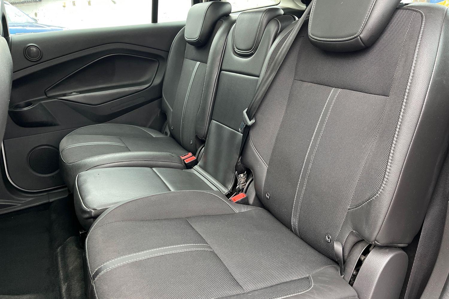 Ford GRAND C-MAX Photo 19