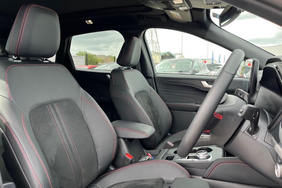 Ford Kuga Photo autoimg-448c2c8e5c58026260aba81eb01ec3dbcce79e1b.jpg