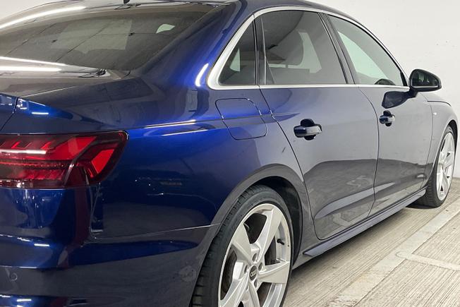 AUDI A4 Photo 28