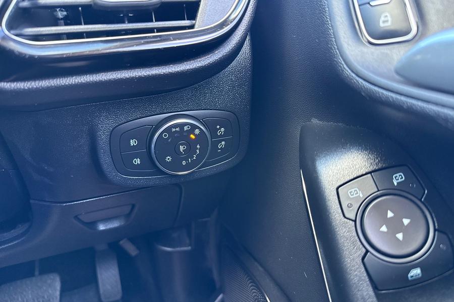 Ford Fiesta Photo autoimg-44927b92139ed062d598868f7dd3c4b446330108.jpg