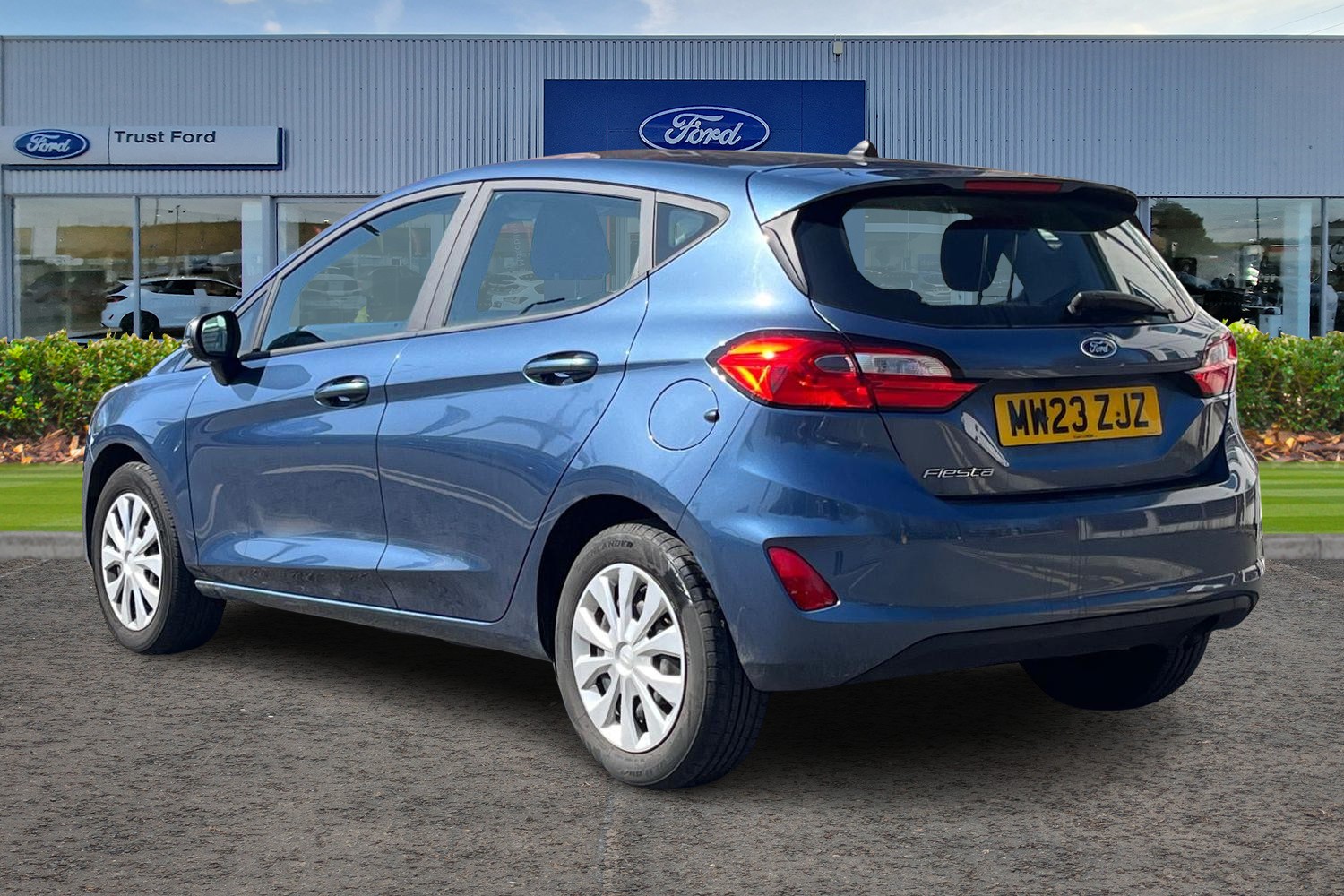 Ford FIESTA Photo 1