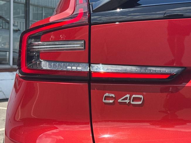 VOLVO C40 Photo 33