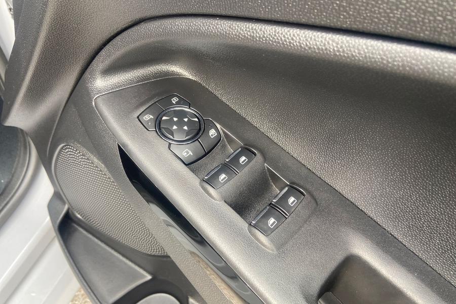 Ford ECOSPORT Photo autoimg-44a2dcb7cb0b0461cd09bcb51f30c94ce3480951.jpg