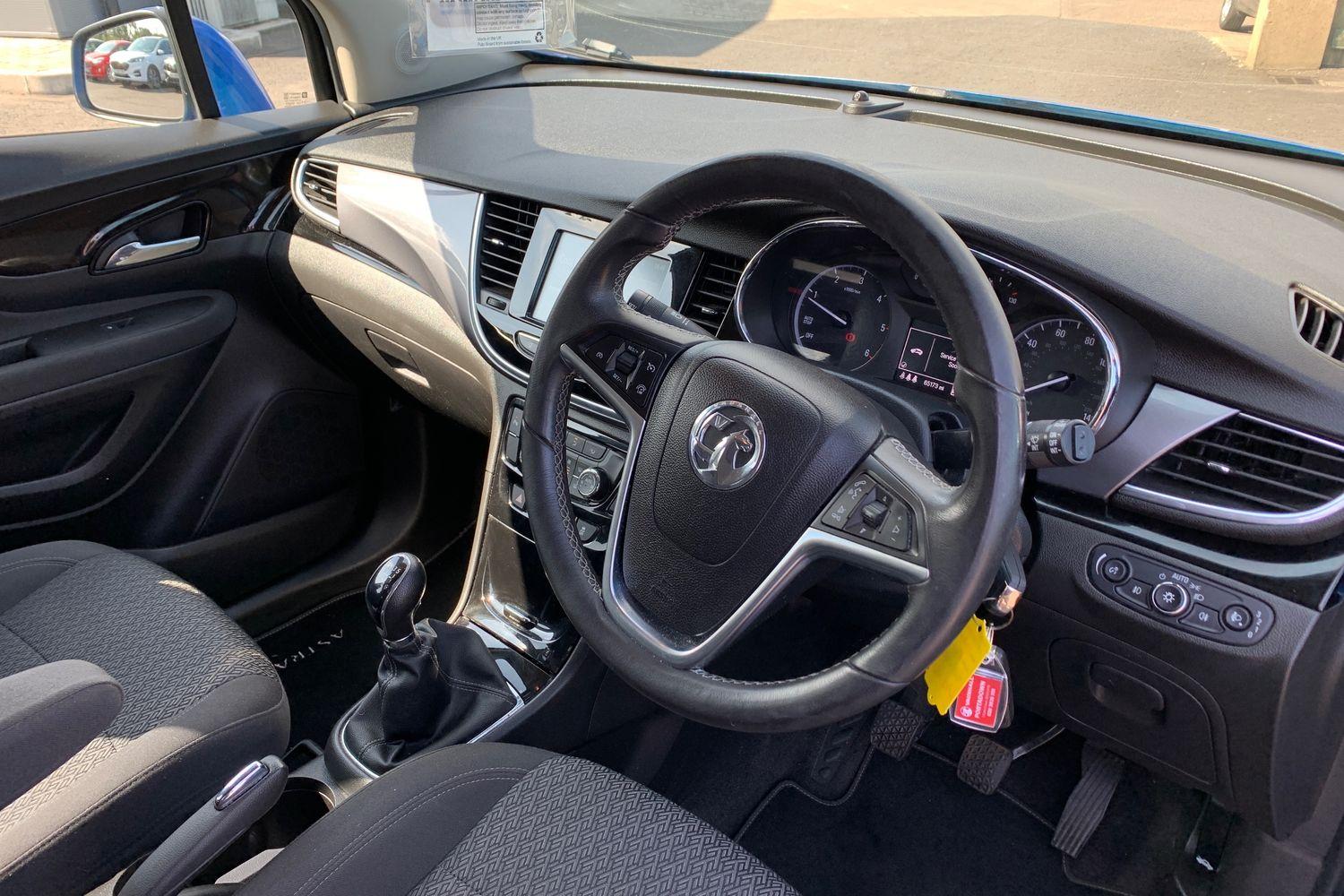 2018 Vauxhall Mokka X 1.6 CDTi Active in Blue with 65K - vehicle photo 9 for sale on PureCar