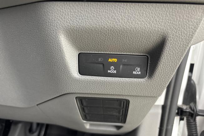 VOLKSWAGEN Crafter Photo 21