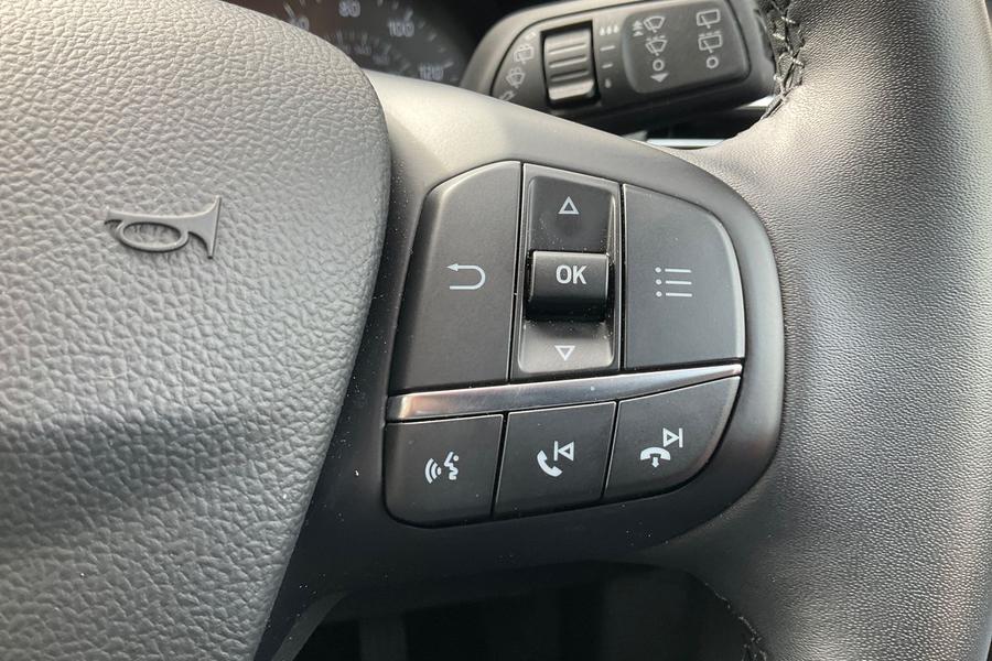 Ford Focus Photo autoimg-44a52f499ee3e443b9d34b0d19e0cd8ca393c7e7.jpg