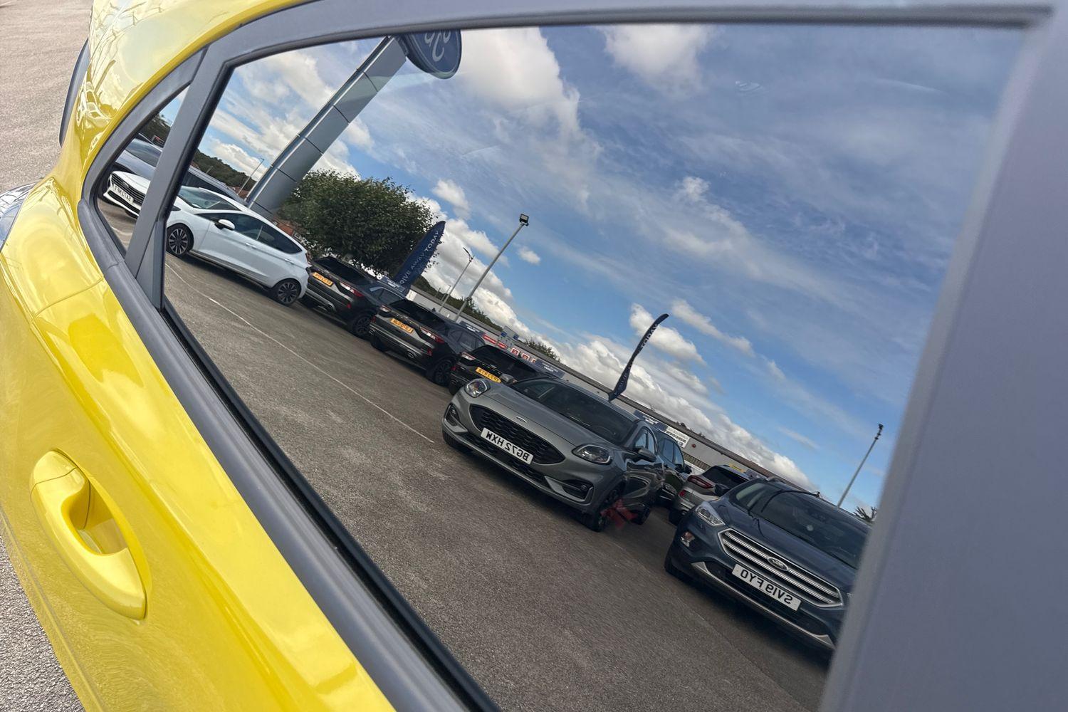 Ford PUMA Photo 33