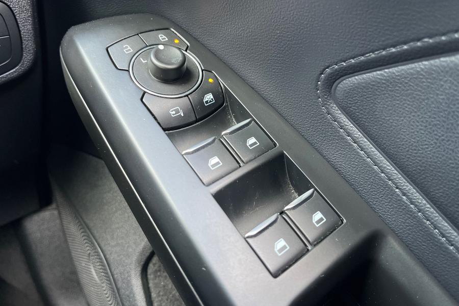 Ford FOCUS Photo autoimg-44aadebd53a1269c0ebe44ca6e323e0a6a885681.jpg