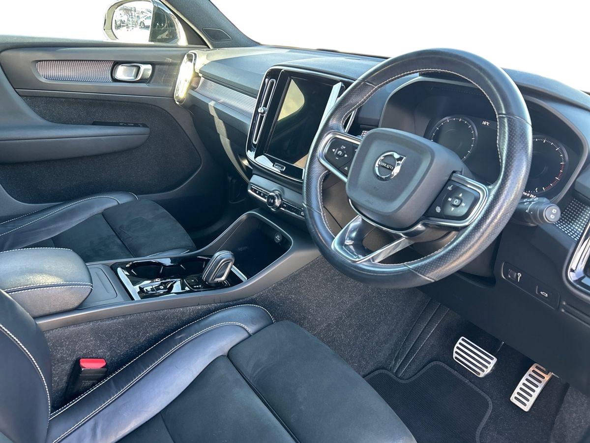 Volvo XC40 Photo 18