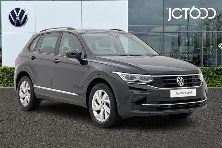 Used 2022 VOLKSWAGEN Tiguan 1.4 TSI 13kWh Life SUV 5dr Petrol Plug-in Hybrid DSG Euro 6 (s/s) (245 ps) Black at JCT600