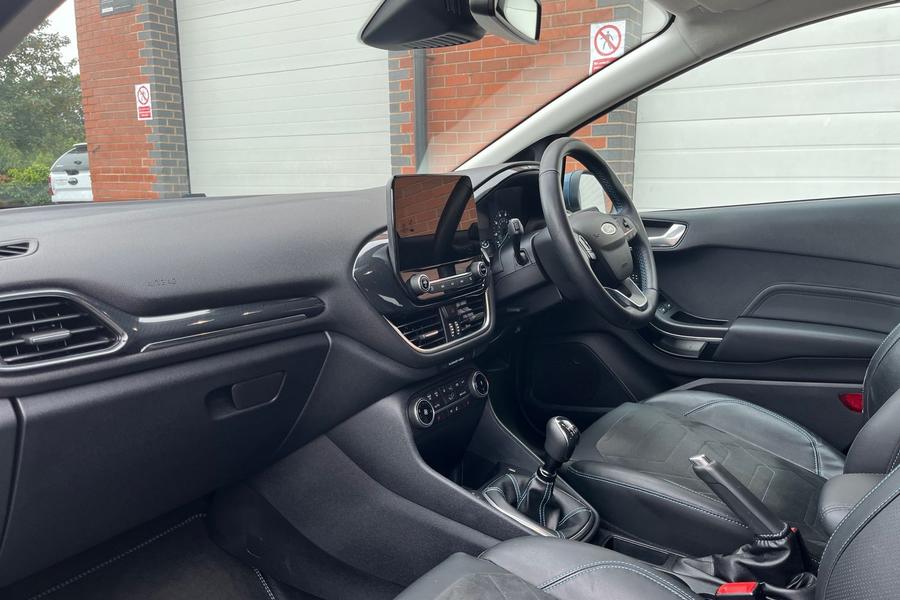 Ford FIESTA Photo autoimg-44b2592738c7ada2d1a5467ad1d2d0b750284d00.jpg