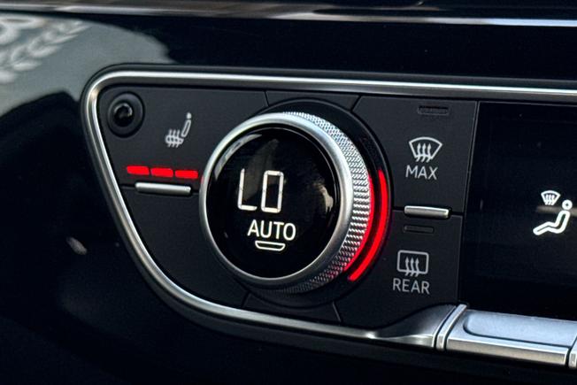 Audi A4 Photo 30