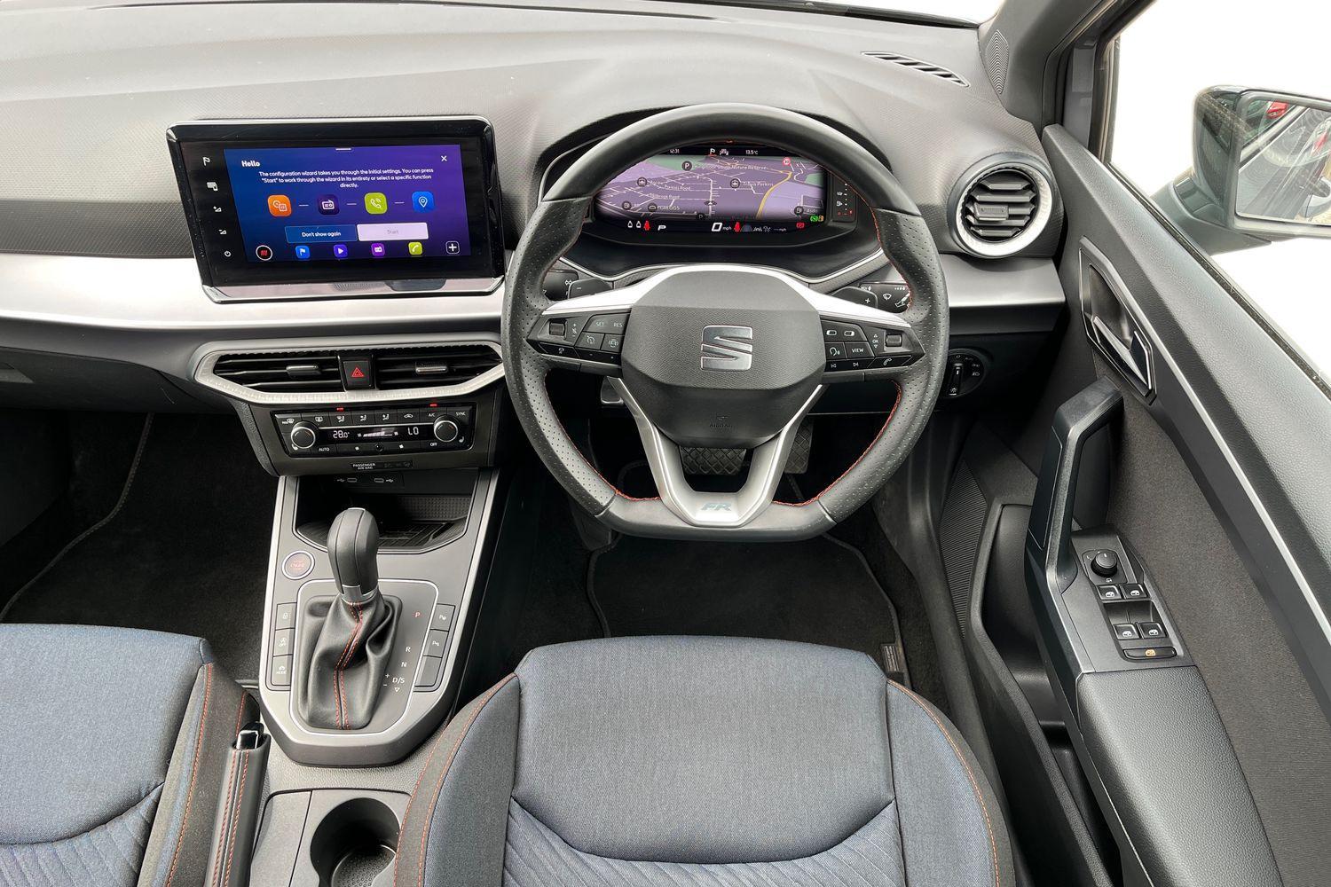 SEAT ARONA Photo 10