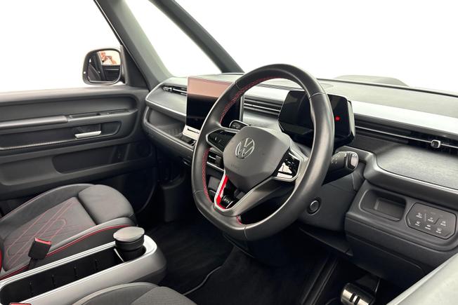VOLKSWAGEN ID. Buzz Photo 6