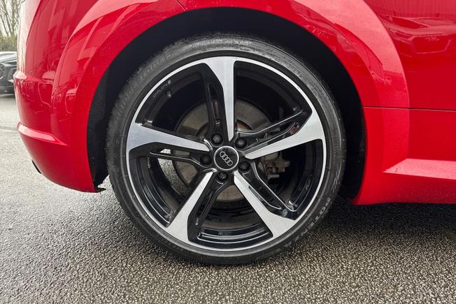 AUDI TT Photo 5
