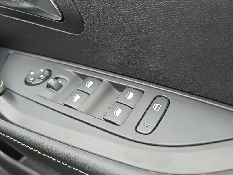 Used Peugeot 208 RY24YBX 24