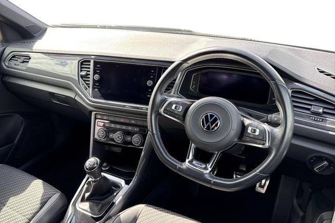 Volkswagen T-Roc Photo 6