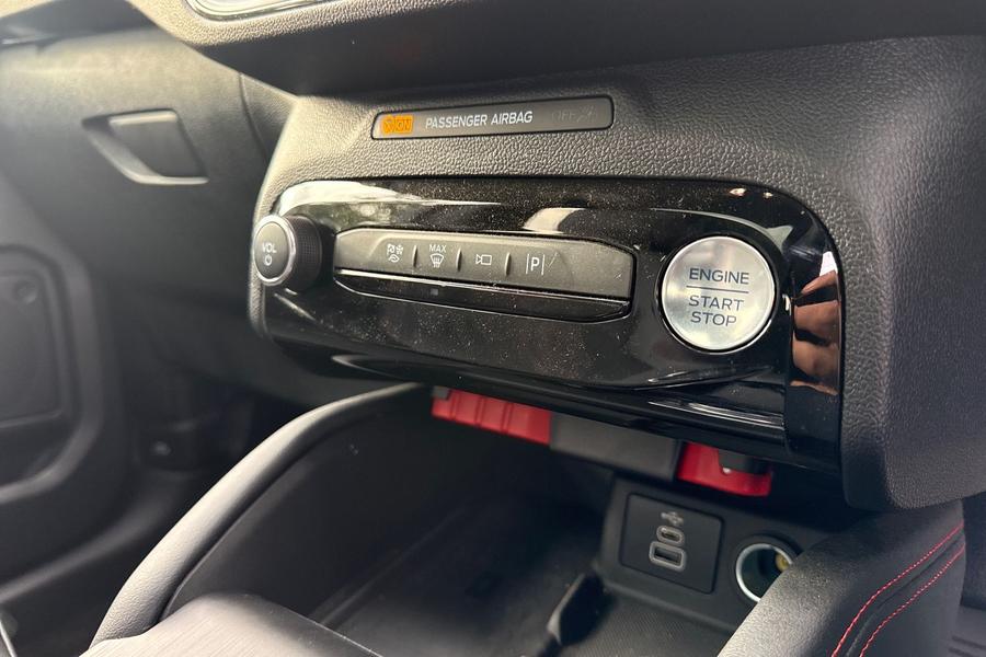Ford KUGA Photo autoimg-44c65475daa48cb94a549db9acb9c7cb4e3d1804.jpg