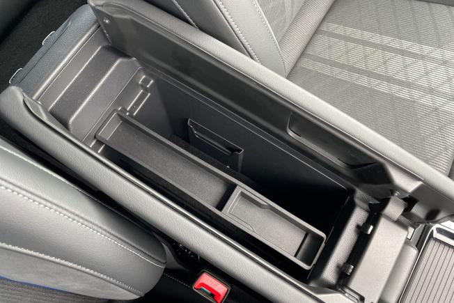 VOLKSWAGEN Passat Photo 44