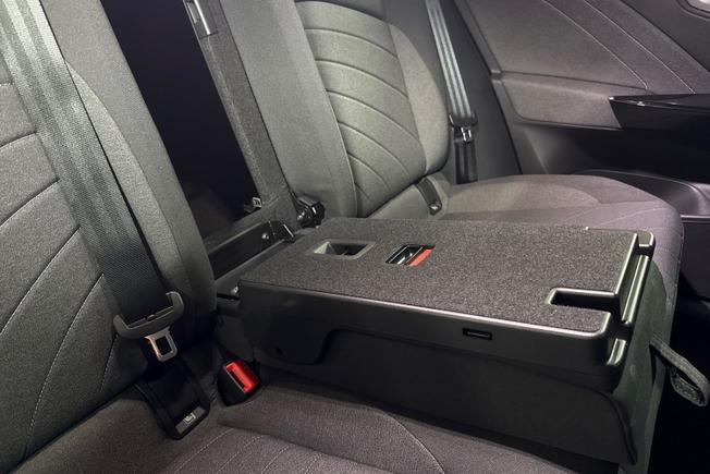 VOLKSWAGEN ID.3 Photo 30