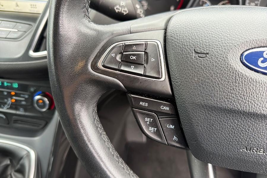Ford GRAND C-MAX Photo autoimg-44cbf6b63d68e69e20f99d3e545233f07fb7af85.jpg