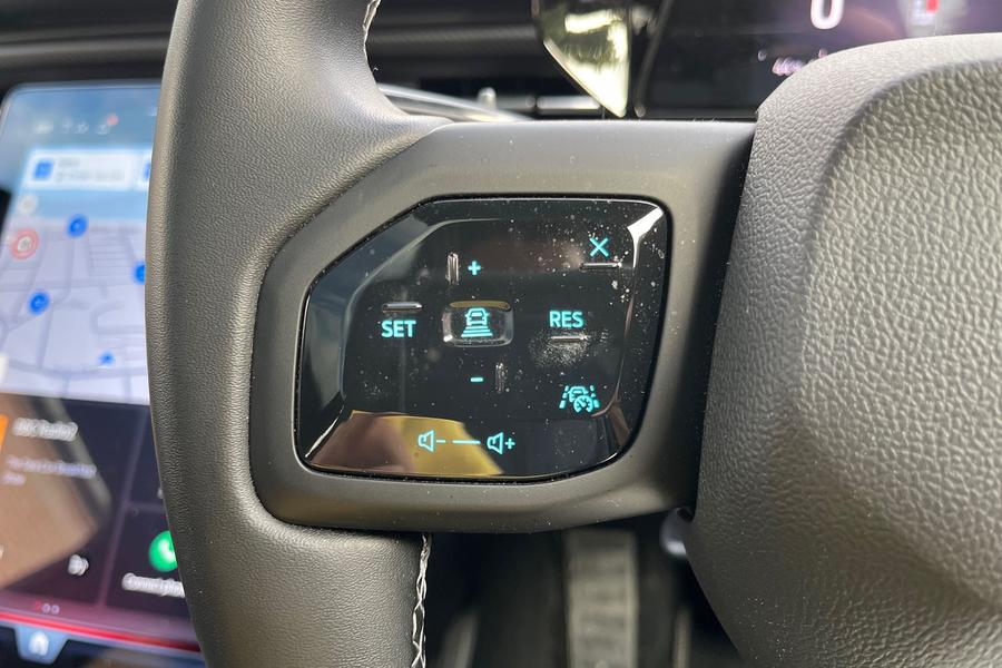 Ford Explorer Photo autoimg-44cefbd0321158dc34c65f7d78e09966356722ad.jpg