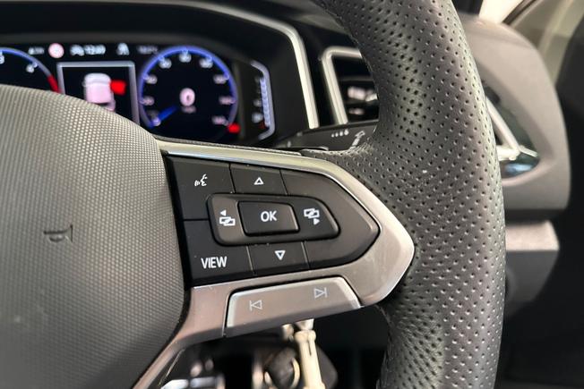 Volkswagen T-Roc Photo 17
