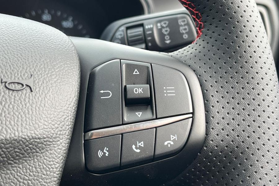 Ford Focus Photo autoimg-44d1a4299caf8b985fb0fada08c8d1d0936cb6da.jpg