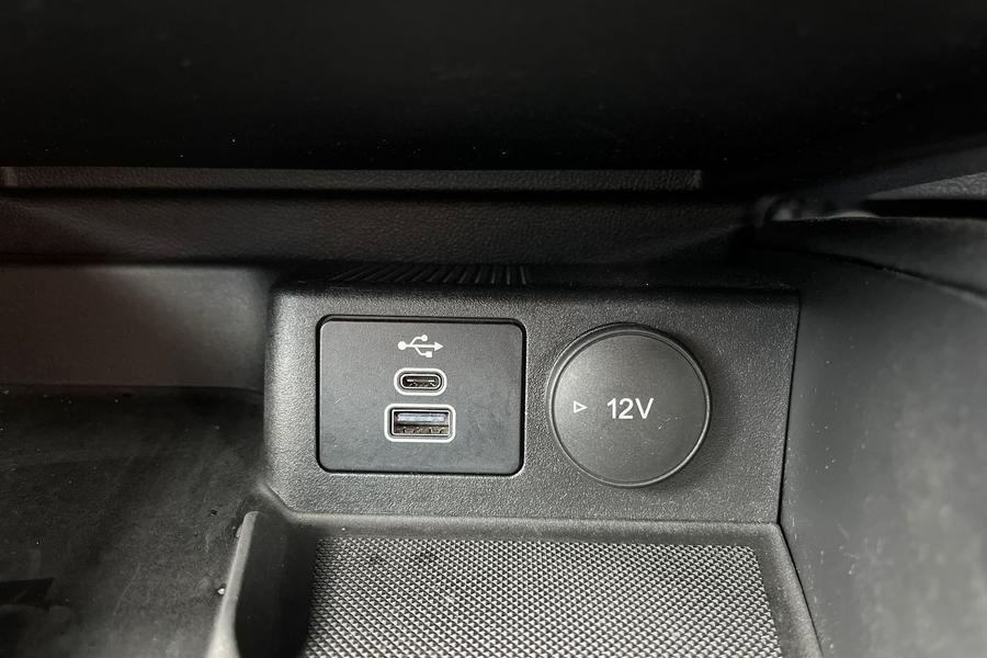Ford FOCUS Photo autoimg-44da2d923e9868704b63b0d87fa2d913f5cb06d9.jpg