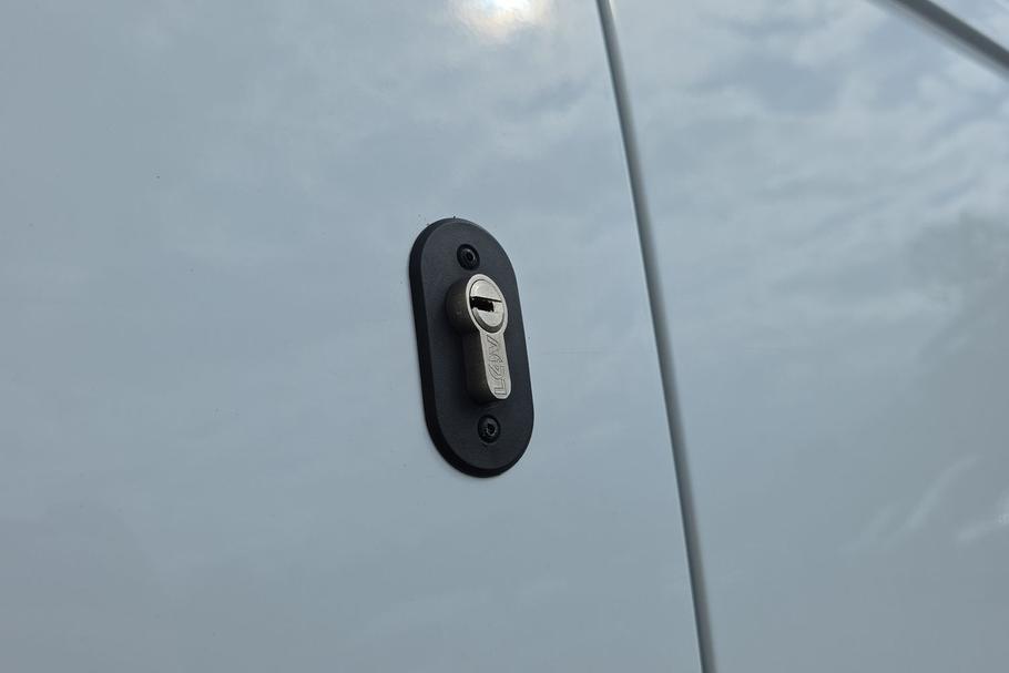 Used Ford TRANSIT CUSTOM WR70GVY 26