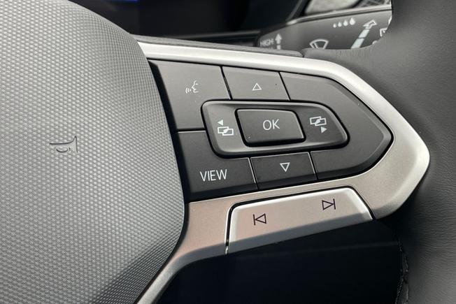VOLKSWAGEN T-Cross Photo 17