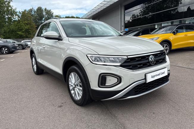 VOLKSWAGEN T-Roc Photo 21