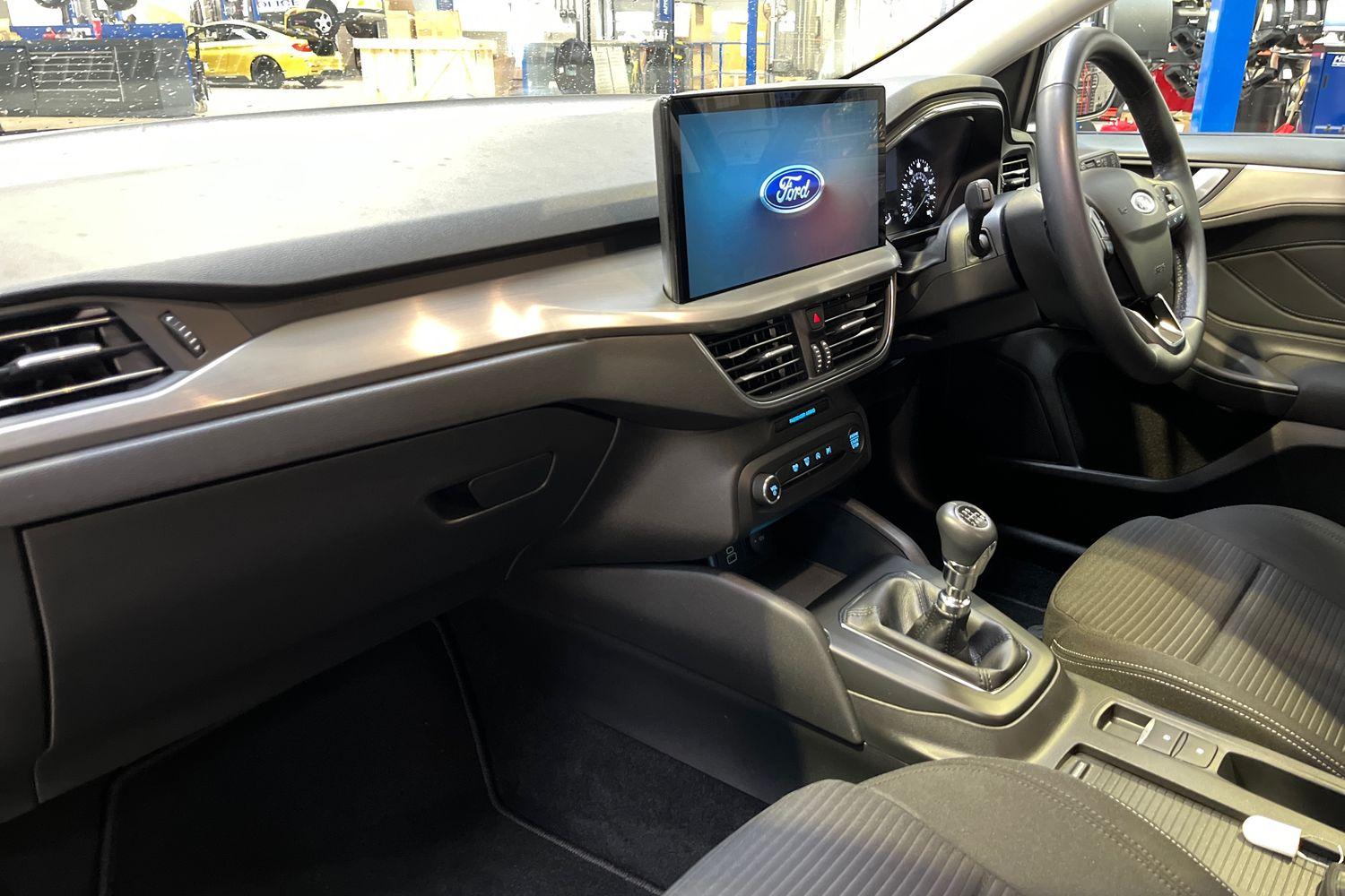 Ford FOCUS Photo 17
