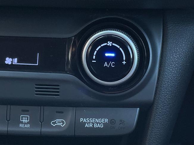 HYUNDAI Kona Photo 46