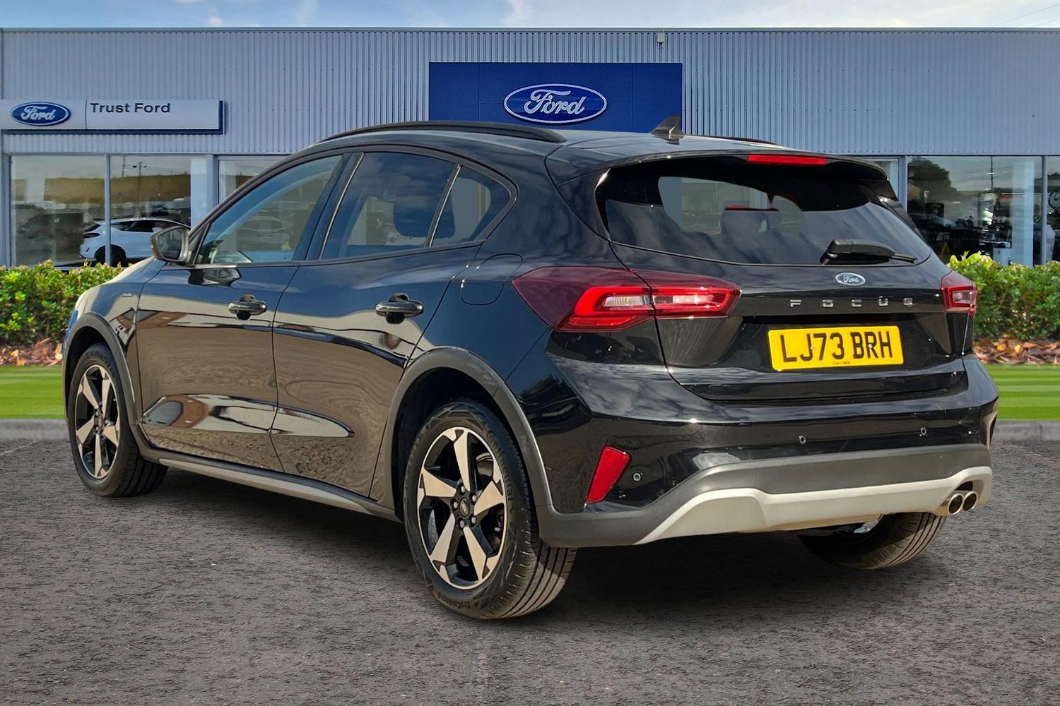 Ford Focus Photo 1