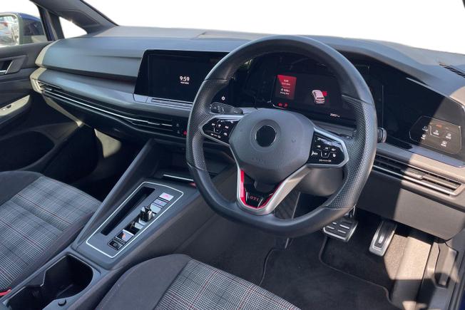VOLKSWAGEN Golf Photo 6