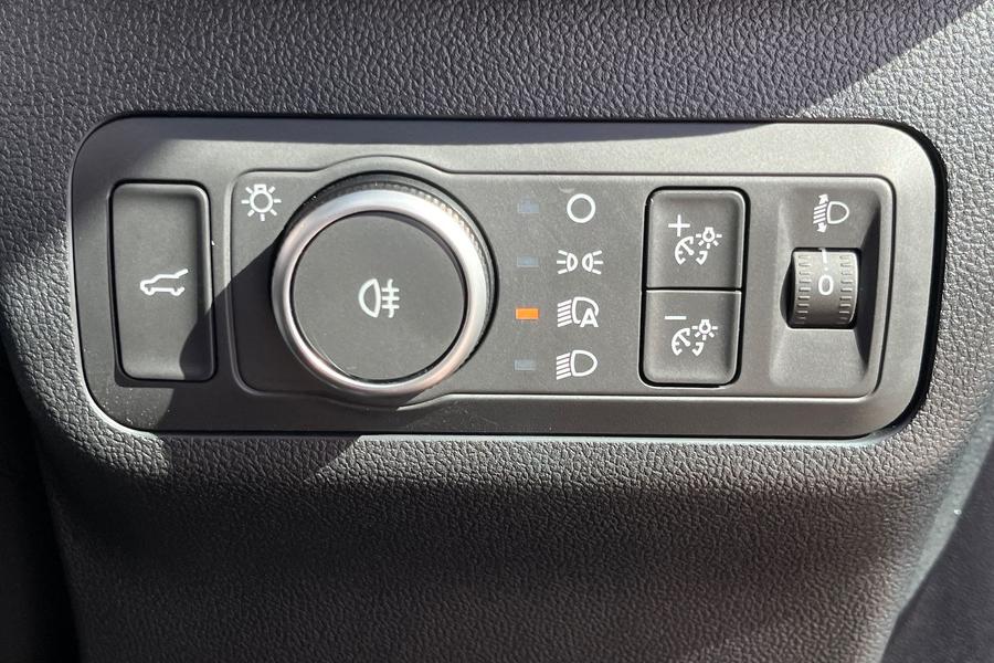 Ford Kuga Photo autoimg-44e589793fec7cce3521cee26214c96a98e9006d.jpg