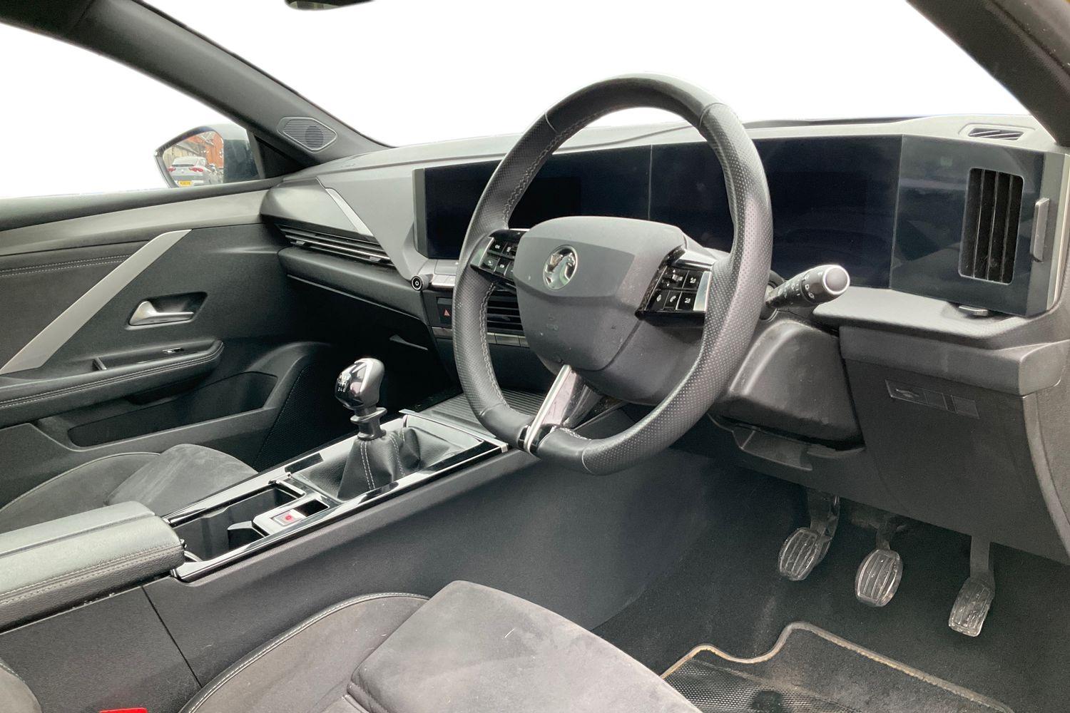 Vauxhall ASTRA Photo 8