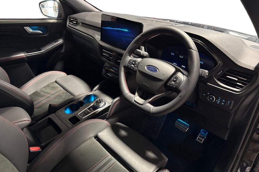 Ford Kuga Photo autoimg-44e8c4ee909a9632162bfdafc3891ee9ad43e16b.jpg