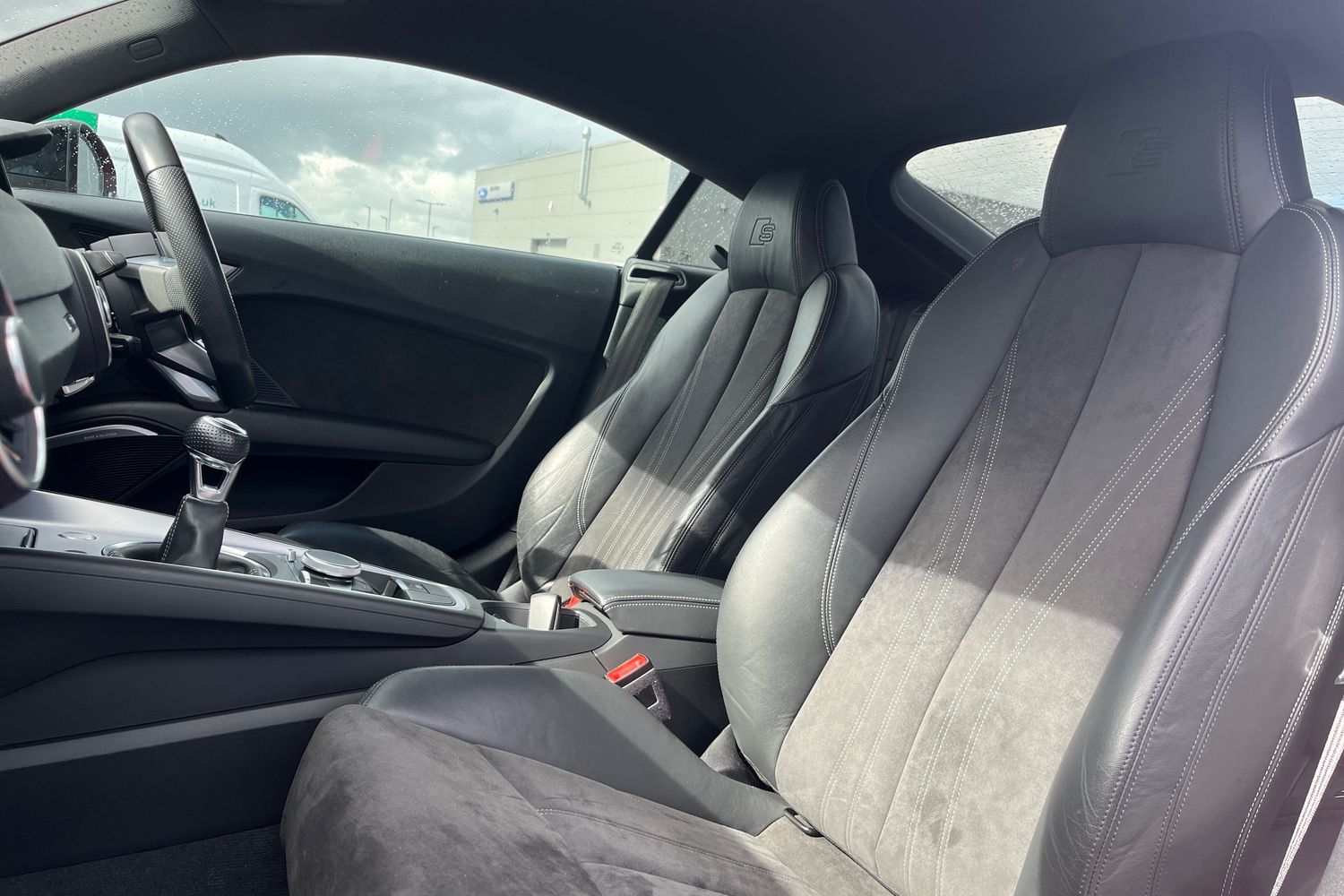 Audi TT Photo 18