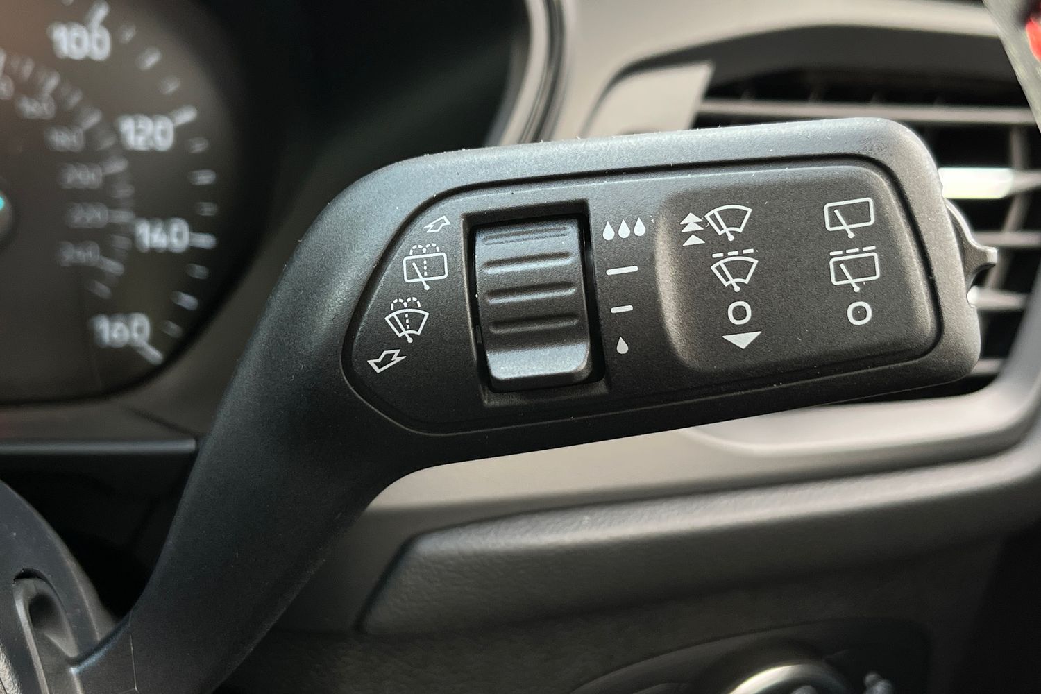 Ford FOCUS Photo 14