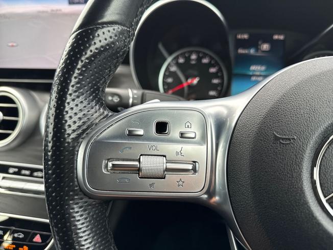 MERCEDES-BENZ C Class Photo 16