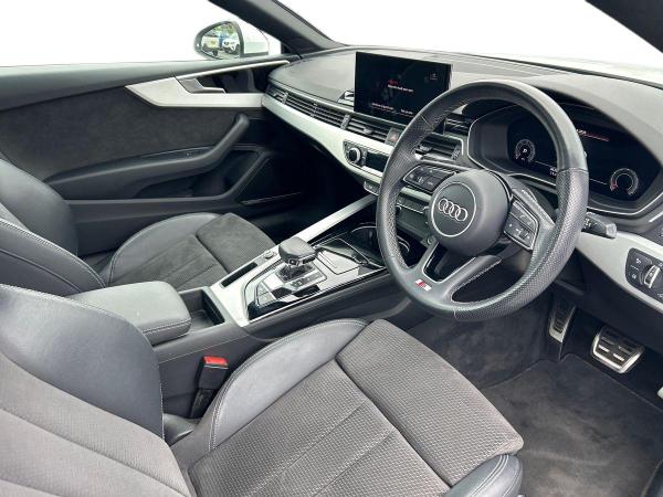 Audi A5 Photo autoimg-44f498aa02683754c552cc12c7a1e782b3926b97.jpg